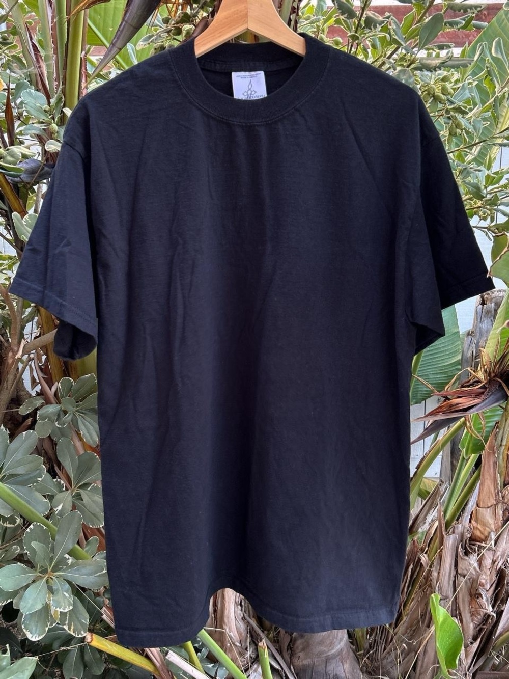Vintage 2000s Local Motion Hawaii Blank Black T Shirt Mens Large 21x29.5